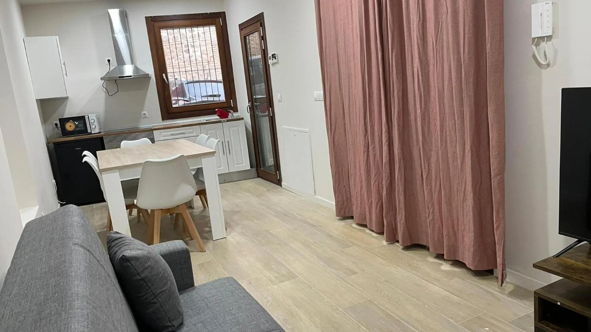 T1 Apartamento En Toledo Centro 0*,  Espanha